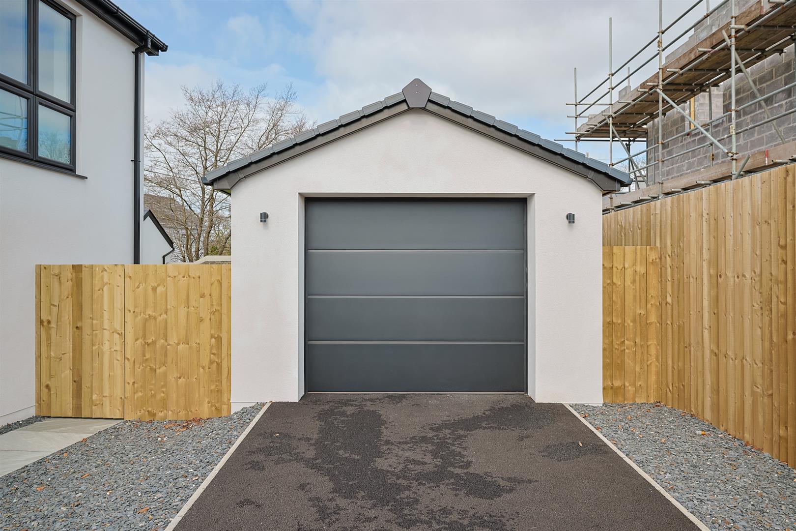 Clos Yr Ysgol, Milo, Llandybie, Ammanford, SA18 3PU